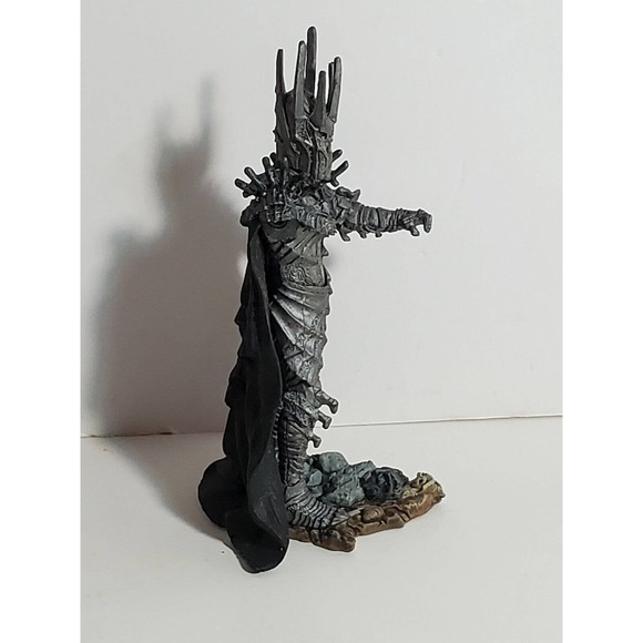 The Lord Of The Rings NLP Gollum Smeagol with rock and Sauron Figures 2003 - Picture 7 of 12